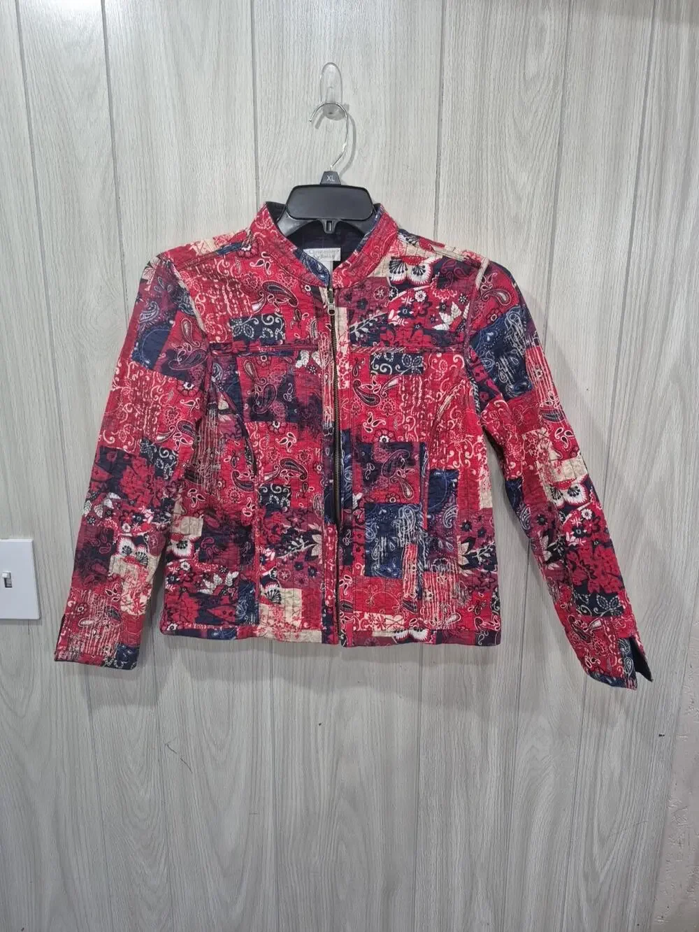 Woman’s Quilted Full Zip Mandarin Collar Casual Jacket M Red Festival Boho Artsy